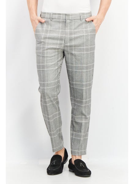 Buy Men Regular Fit Checkered Chino Pants, Grey Combo in UAE