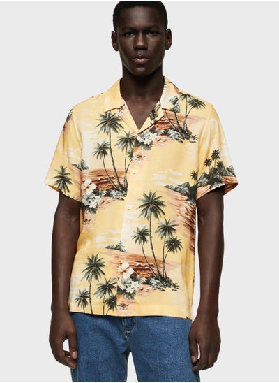 Buy Hawaiian Print Regular Fit Shirt in UAE