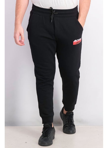 اشتري Men Regular Fit Printed Jogger Pants, Black في الامارات