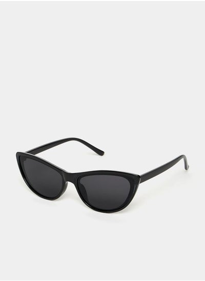 اشتري Solid Cat Eye Sunglasses في السعودية