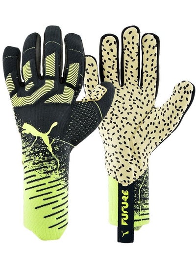 اشتري Professional Wear Rubber Football Goalkeeper Gloves PREDATOR PRO Soccer Goalkeeper Gloves  Non-Slip في السعودية