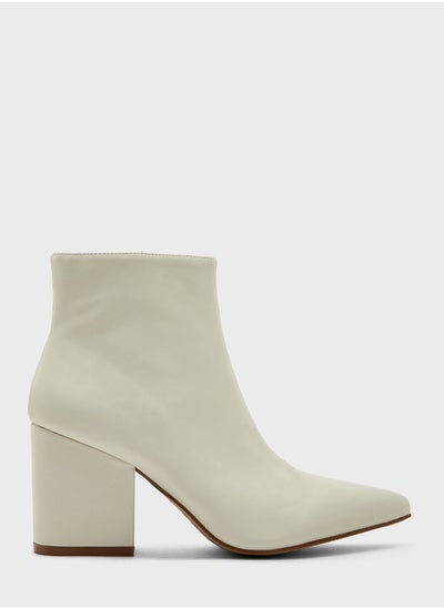 اشتري Heeled Ankle Boots في الامارات