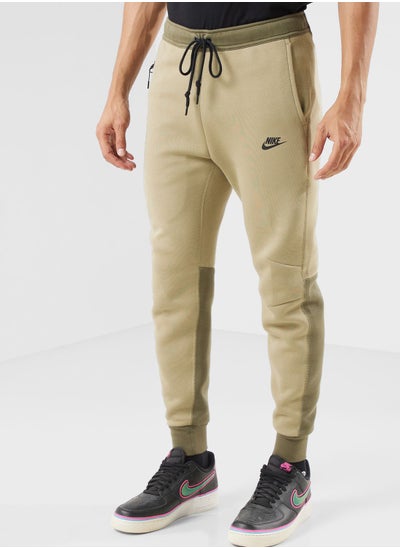 Buy Tech Fleece Jogger in UAE