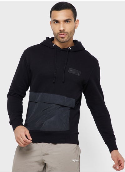 اشتري Essential Hoodie في السعودية