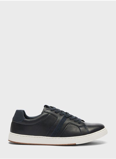 اشتري Casual Low Top Sneakers في الامارات