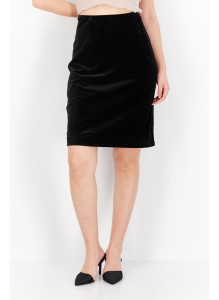 Buy Women Petite Fit Plain Mini Skirt, Black in UAE