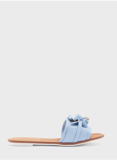 Buy Jaliyah Single Strap Flat Sandals in UAE