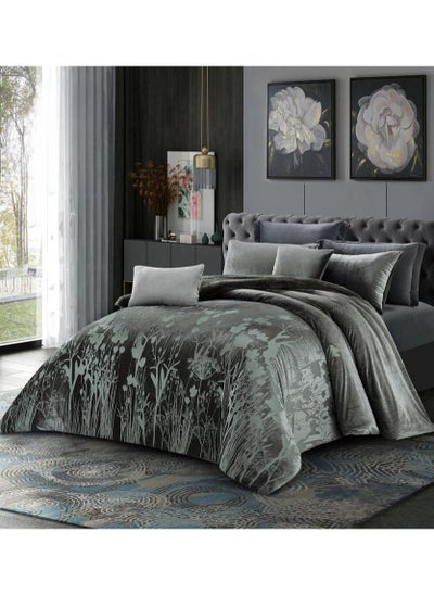 Buy HOURS luxury winter comforter set ultra-soft jacquard like silk velvet and warm fur with a modern plain design 8 pieces King size in Saudi Arabia