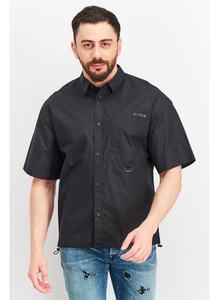 اشتري Men Regular Fit Solid Short Sleeves Casual Shirt, Black في الامارات