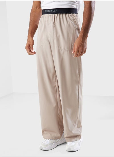 اشتري Stretch Woven Relaxed Sweatpants في السعودية