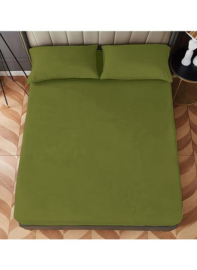 Buy Classic King Bed Fitted  GREEN  Bedsheet Set 1 King Bed Fitted Sheet (180 x 200 cm) and 2 Pillow case (46 x 71+7.5cm) in UAE