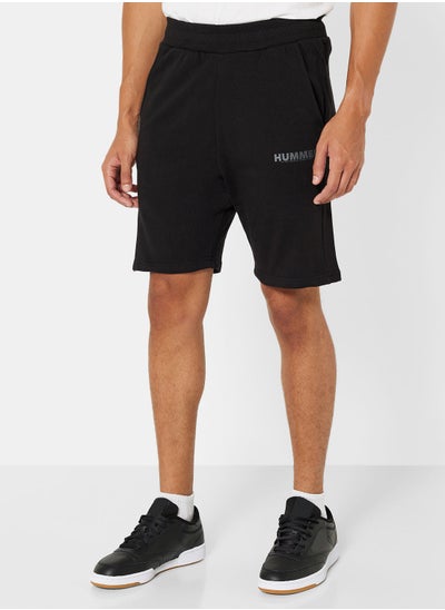 اشتري Logo Legacy Shorts في الامارات