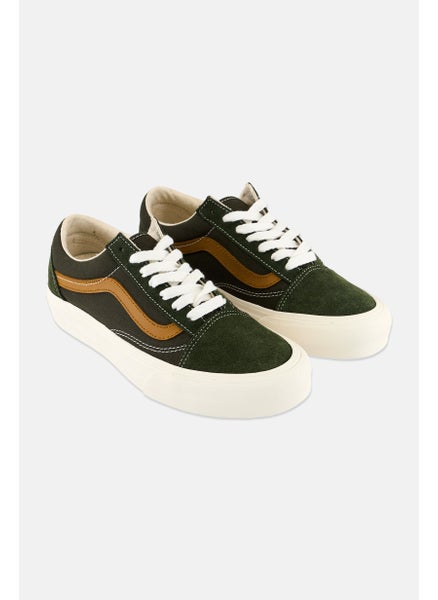 Buy Men Old Skool V2 Lace Up Casual Shoes, Green in UAE