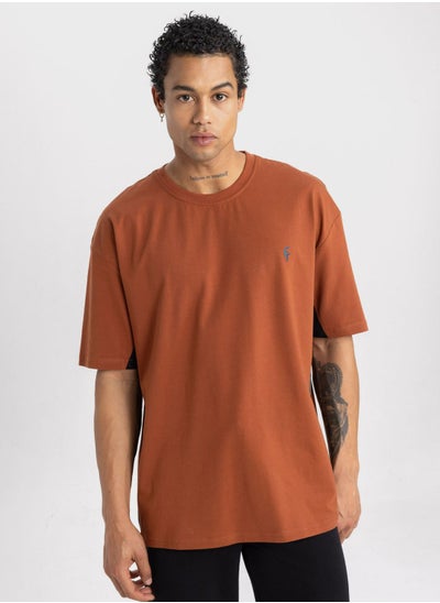 Buy Oversize Fit Crew Neck Printed T-Shirt in UAE