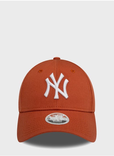 Buy 9Forty New York Yankees Essential League Cap in UAE