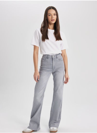 اشتري Woman Flare Fit Jeans في الامارات