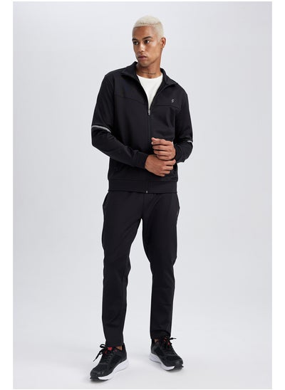 Buy Man Slim Fit Knitted Jogger in Egypt