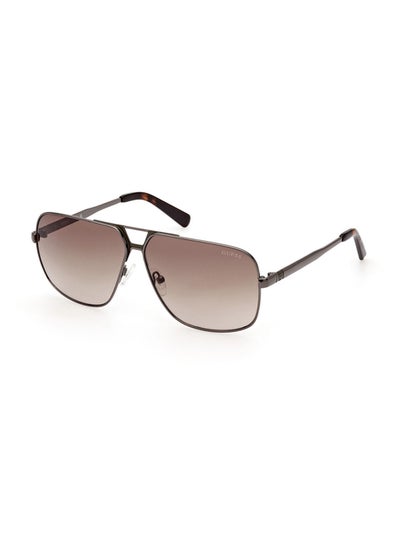 اشتري Sunglasses For Men GU0007008F61 في الامارات