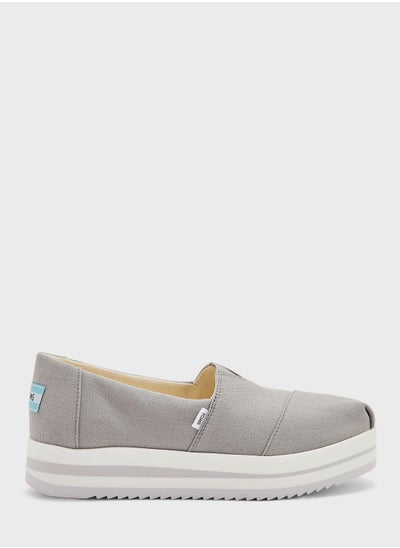 Buy Travel Lite Flats Slip Ons in UAE