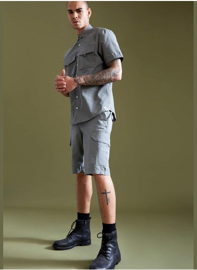 اشتري Regular Fit Discovery Adventures Licenced Cargo Shorts في الامارات