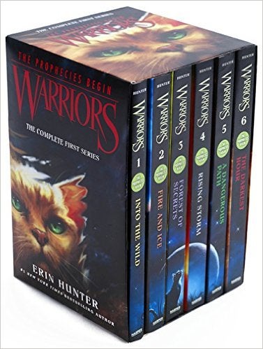 اشتري Warriors Box Set - غلاف ورقي عادي Box Rep Edition في الامارات