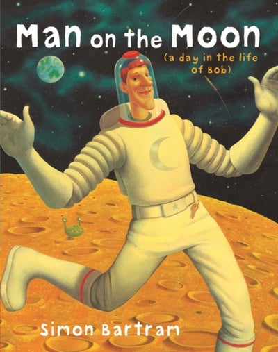 اشتري رجل على القمر - غلاف ورقي عادي الإنجليزية by Simon Bartram في الامارات
