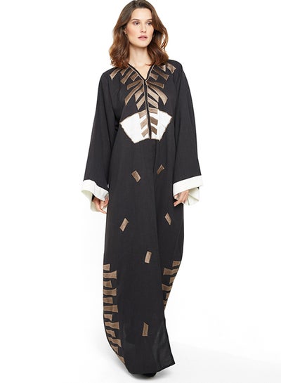 Buy Classy Abaya With Embroidered Detailing Black in UAE