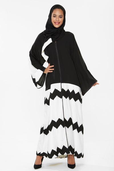 Buy Zig-Zag Printed Abaya Black/White in UAE