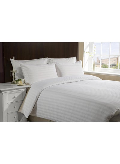 Buy 6-Piece Hotel linen Stripe Sateen Double Size Comforter Set Cotton Blend Silver 220x240cm in UAE