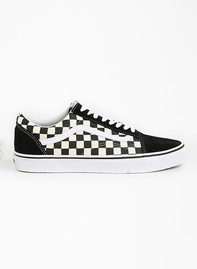 Buy Unisex Old Skool Sneakers Black/White in Saudi Arabia