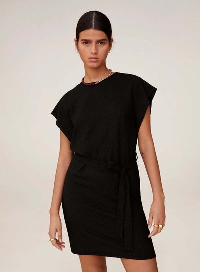 اشتري فستان قصير بحزام للخصر سادة أسود في السعودية