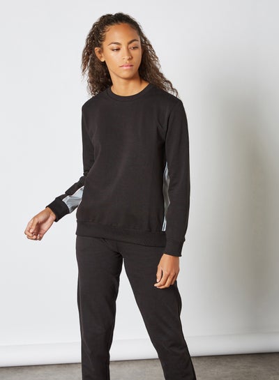 Buy Contrast Panel Sweatshirt Black in UAE