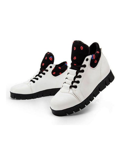 Buy Winter Flat Lace-Up Casual Boots White/Black in Saudi Arabia