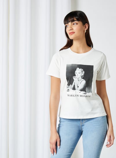 اشتري Front Graphic T-Shirt Snow White في مصر