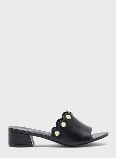 Buy Cut Out Low Heel Sandal Black in UAE