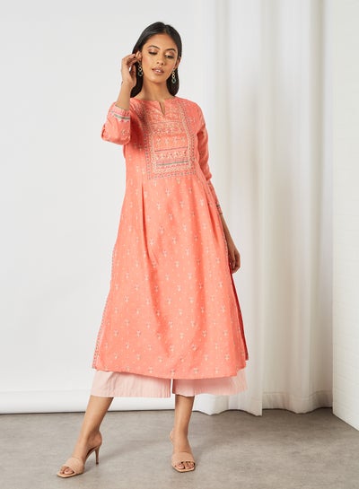 اشتري Embroidered Long Kurta مرجاني في الامارات