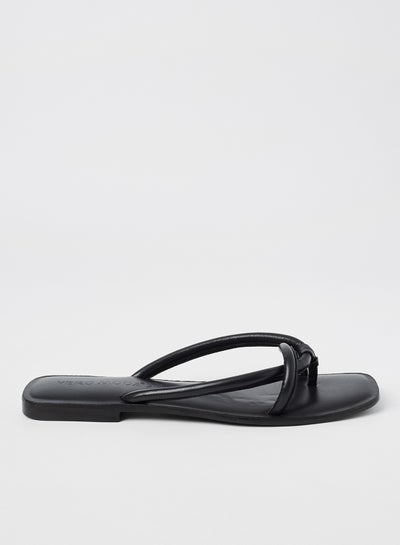 Buy Flino Flat Sandals Black in UAE