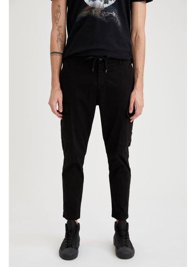 Solid Pattern Regular Fit Cargo Pants 