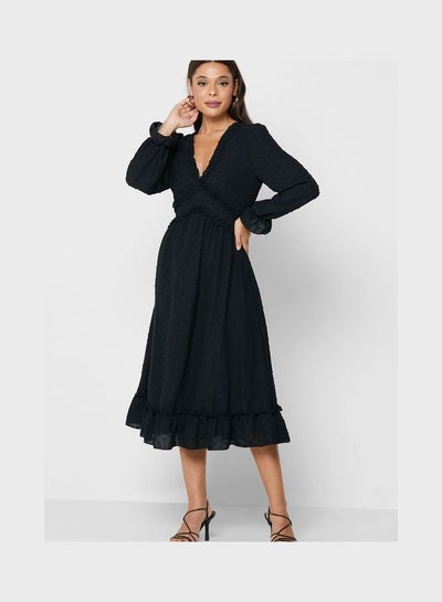 اشتري V-Neck Ruffled End Dress Black في السعودية