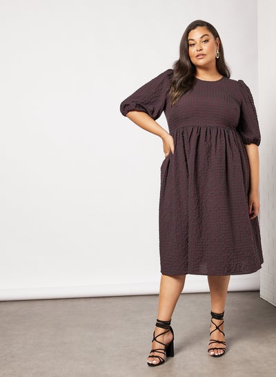 Buy Curve Textured Midi Dress Burgundy in Saudi Arabia