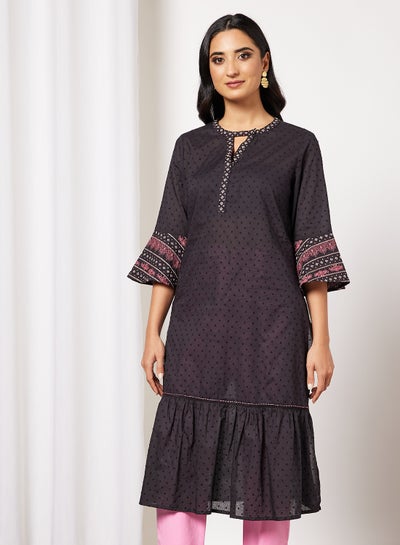 Buy Ruffle Hem Plumeti Kurta Black in UAE