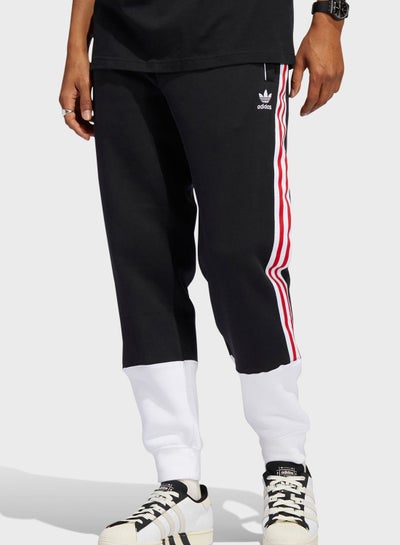 اشتري Superstar Fleece Sweatpant أسود في الامارات