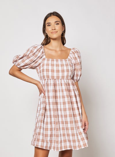 Buy Square Neck Seersucker Dress Light Beige Check in UAE