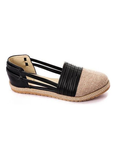 اشتري Round Toecap Straw & Leather Flats Black في مصر