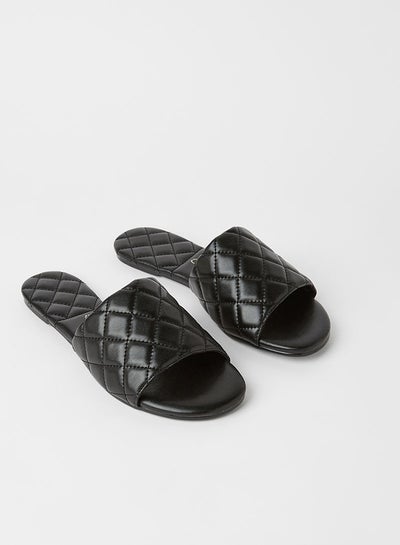 Buy Heildi Quilting Effect Flat Sandals Black in Saudi Arabia