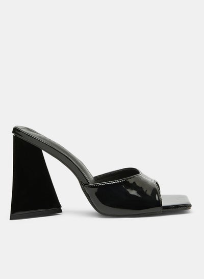 Buy Essential Block Heel Sandals Black in UAE