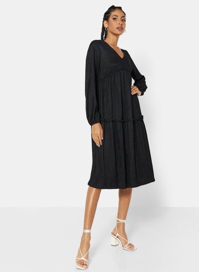 Buy Tiered Pleated Midi Dress Black in Saudi Arabia