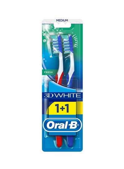 Buy Advantage 3D White Fresh Manual Toothbrush, 2 Count Multicolour 40 Medium in Saudi Arabia